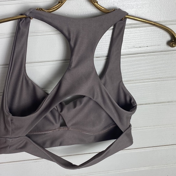 Stone Fox Sweat Twist Front Sports Bra Size Large - Picture 4 of 4